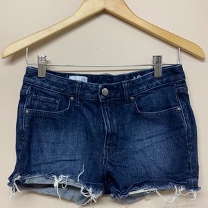 Gap slim cut shorts
